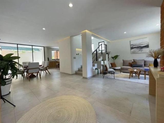 HERMOSA CASA NUEVA CON ROOF GARDEN VIGILANCIA 24/7 A SOLO 12 MINUTOS DE GALERIAS METEPEC