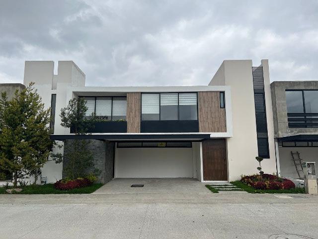 Hermosa casa nueva en Miralta Hábitat