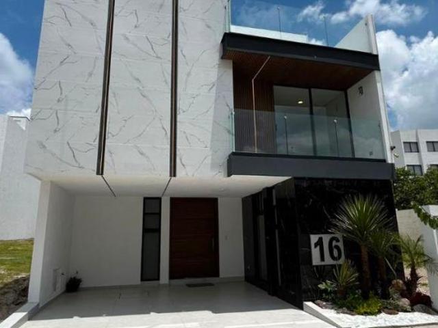 Hermosa Casa NUEVA en VENTA en Parque Alvea Lomas 2