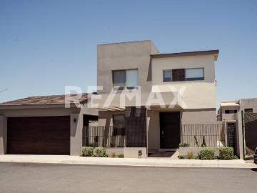 HERMOSA CASA NUEVA EN VENTA EN VIA RESIDENCIAL