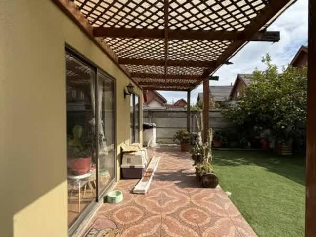 Hermosa Casa Portal San Pedro, Condominio Pinares | 3 dormitorios por 155000. 00 en San Pedro de la Paz