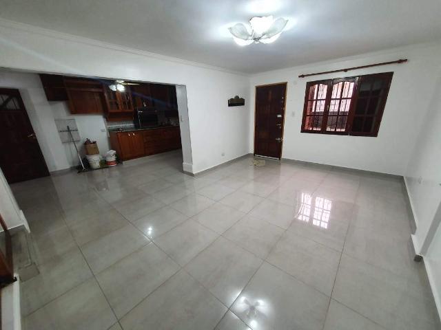 Hermosa Casa Parque Chacabuco 23 dor, Zona Shopping