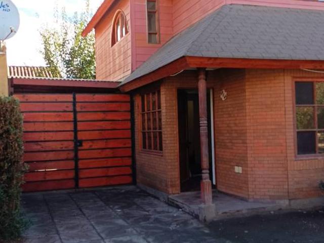 Hermosa casa Peñaflor
