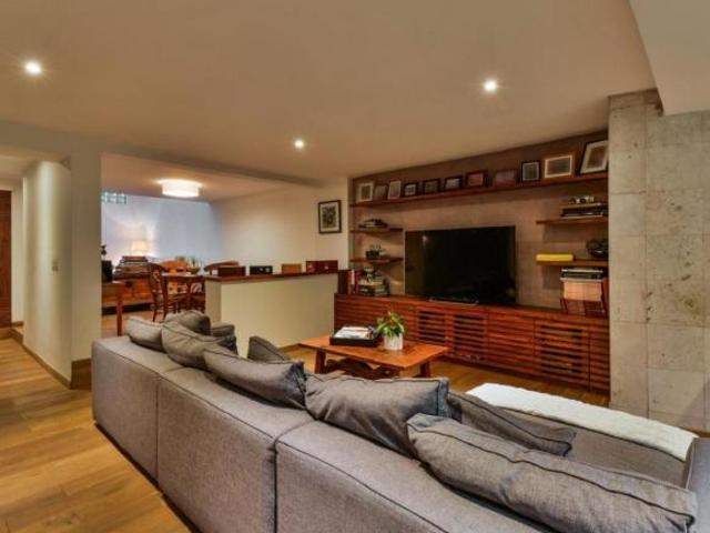 Hermosa Casa recien remodelada en Vista Hermosa