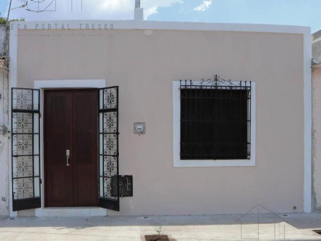 HERMOSA CASA TOTALMENTE REMODELADA, AMUEBLADA Y CON ALBERCA