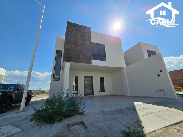 Hermosa Casa Ubicada en Zona de Alta Plusval?a