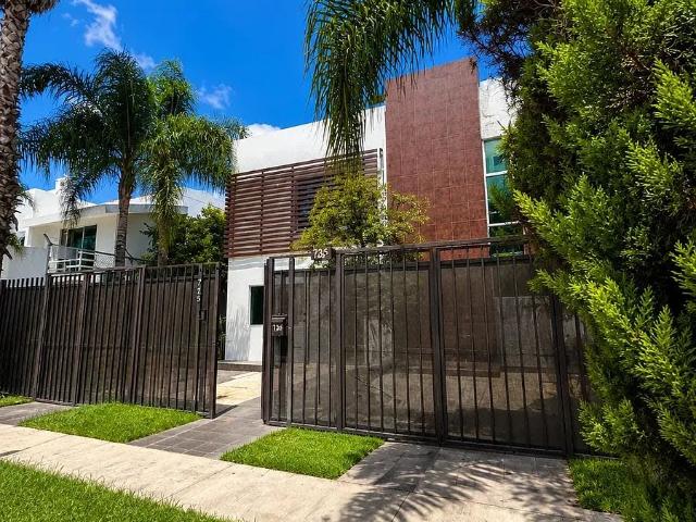Hermosa casa Venta y Renta Jardín Real ‼️Bajo de precio‼️