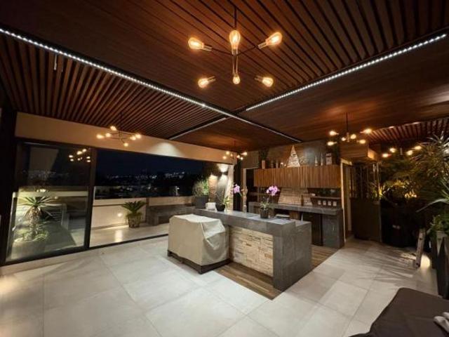 ENCINO GRANDE HERMOSA CASA CON ROOFGARDEN EN VENTA