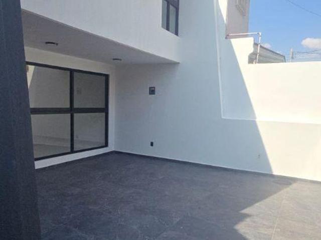 Hermosa Casa en Venta Remodelada