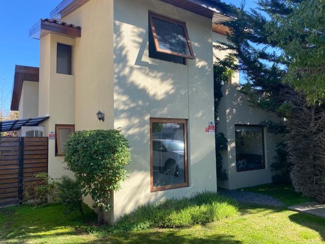 Hermosa propiedad en exclusivo condominio Villaseca