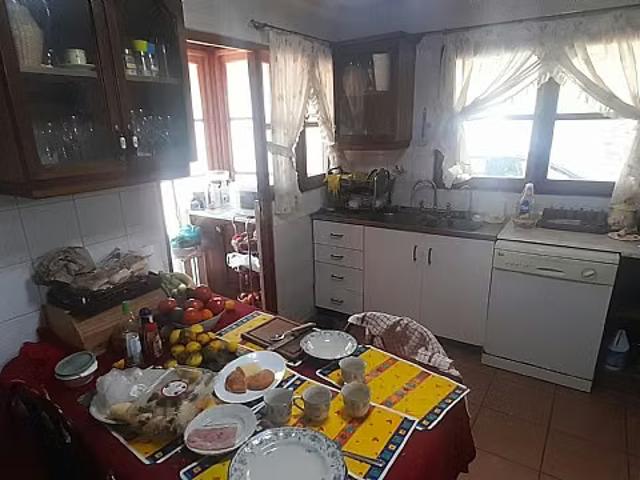 Hermosa propiedad en parcela 6000 m2 alto las cruces talca | 3 dormitorios por 400000. 00 en Talca