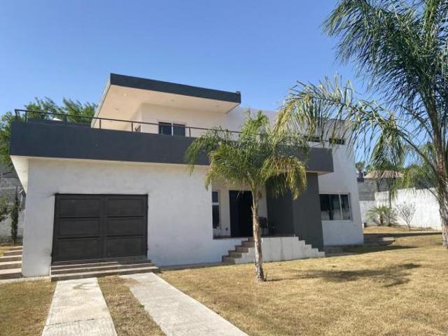 Hermosa Quinta en VENTA Mision Antigua Cadereyta, N.l
