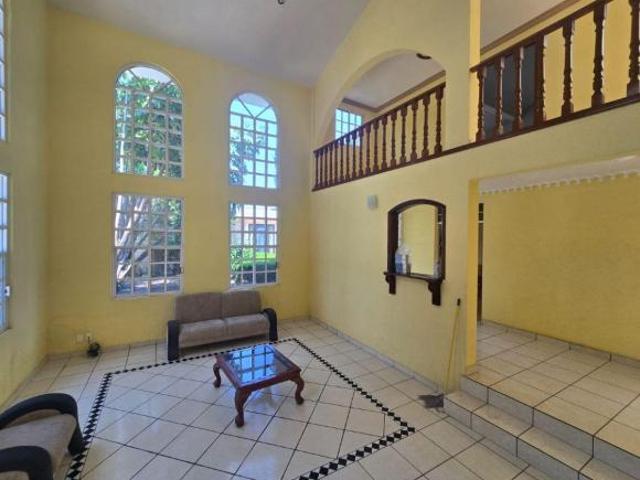 HERMOSA RESIDENCIA EN SAN BERNARDINO