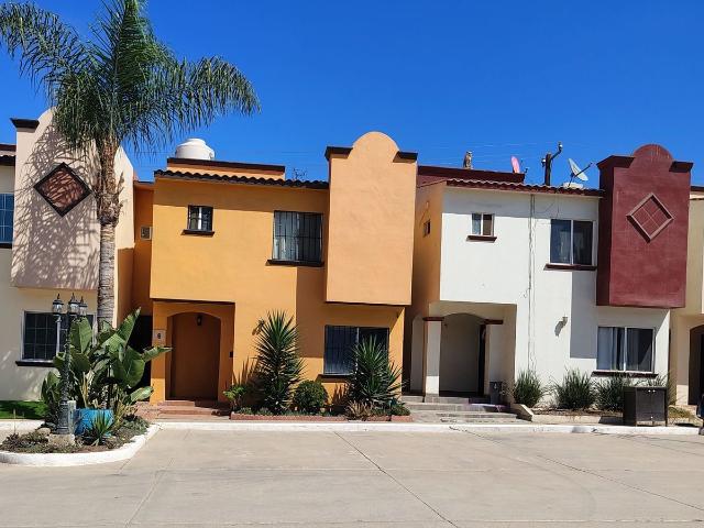 Hermosa Residencia en Renta en Privada San Borja, Ensenada
