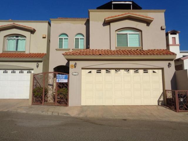 Hermosa residencia en venta centricamente ubicada en Ensenada!