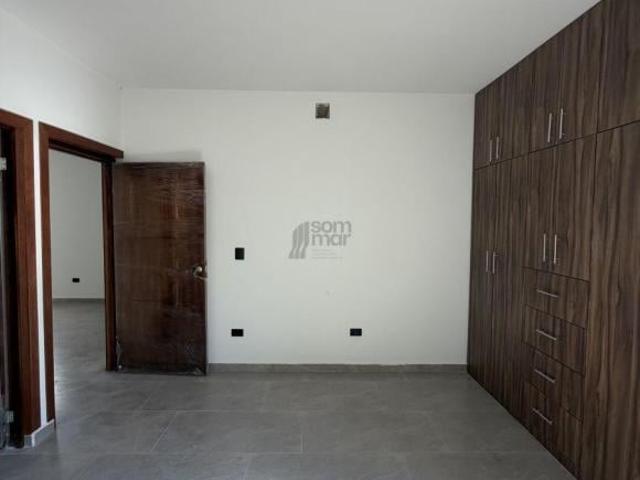 Hermosa Residencia en Venta en fraccionamiento LA ESCONDIDA