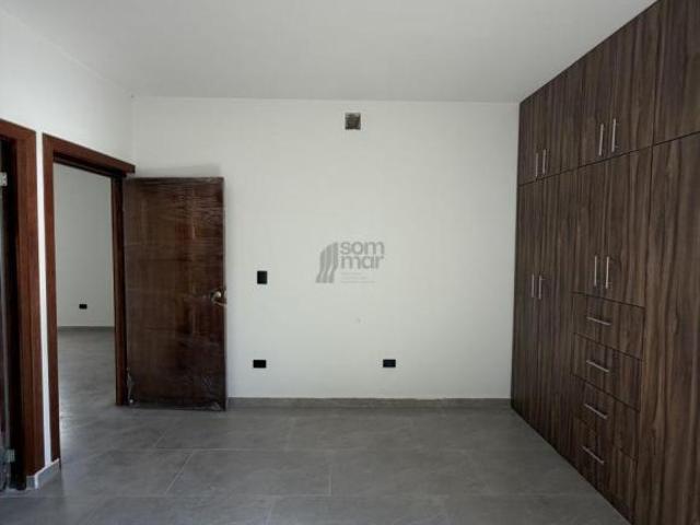 Hermosa Residencia en Venta en fraccionamiento LA ESCONDIDA