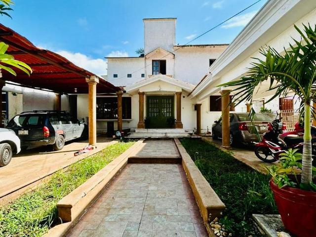 HERMOSA RESIDENCIA EN VENTA O RENTA AV. CENTRAL, CAMPECHE