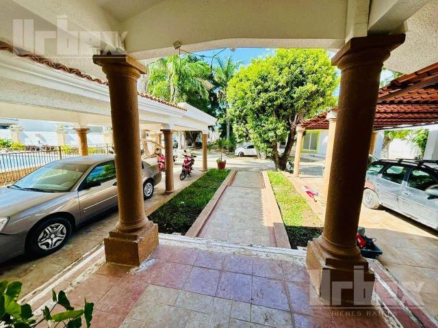 HERMOSA RESIDENCIA EN VENTA O RENTA AV. CENTRAL, CAMPECHE