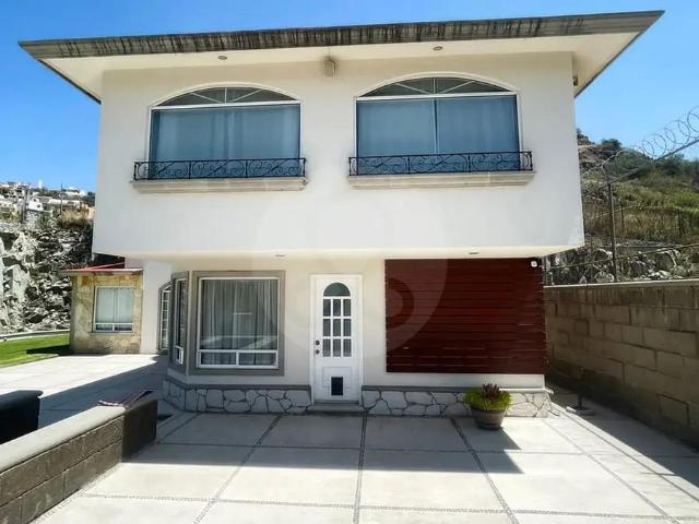 HERMOSA RESIDENCIA EN VENTA, VISTA DEL VALLE