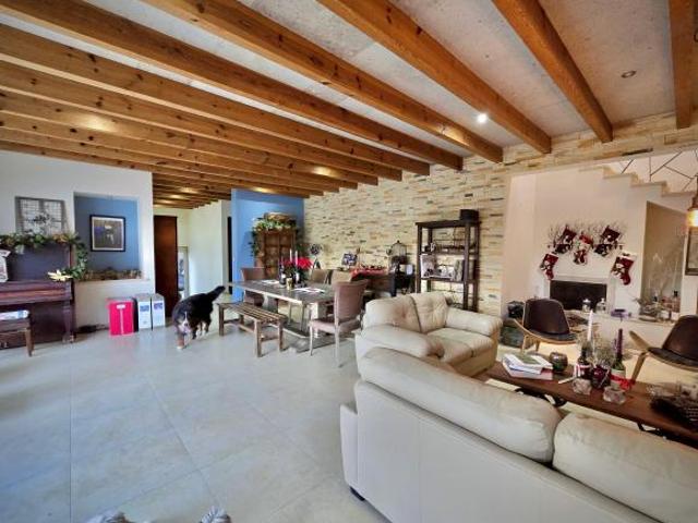 Hermosa Residencia Estilo Mexicano en Privada en Ahuatlán
