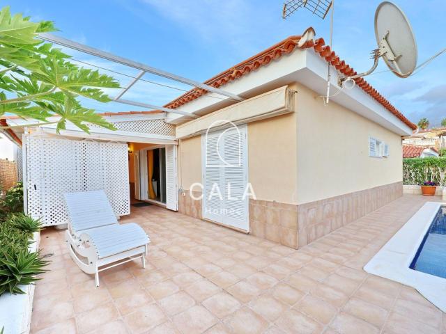 Hermosa villa con piscina privada en Callao Salvaje 150m² Callao Salvaje