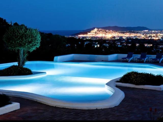 Hermosa villa de 8 habitaciones con piscina en Can Furnet, Ibiza