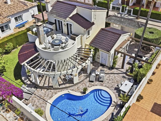 Hermosa Villa en Cabo Roig 181m² Orihuela Costa