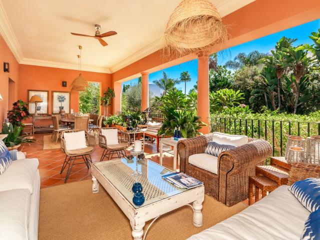 Hermosa villa que combina la elegancia clásica con el encant. 401m² Marbella