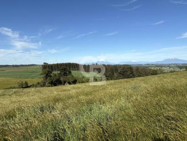Hermosa vista a 4 volcanes solo 10 minutos de Puerto Varas | 0 dormitorios por 44990. 00 en Llanquihue