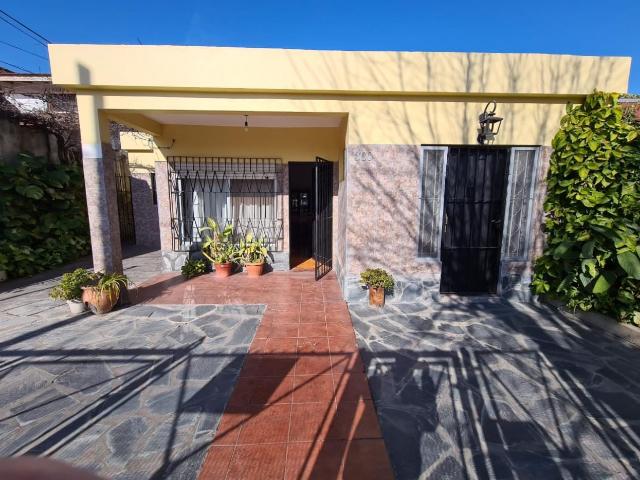Hermosa Vivienda + Depto en Campbell 360, Glew en Inmomap