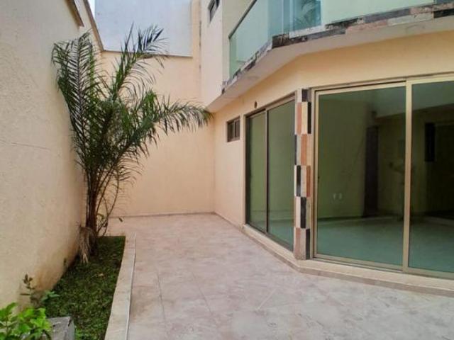 HERMOSA Y AMPLIA CASA EN GRACIANO SANCHEZ ROMO, BOCA DEL RIO