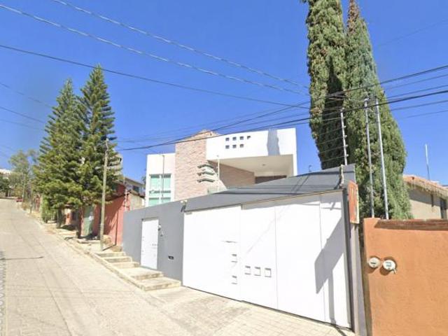HERMOSA Y AMPLIA CASA EN OAXACA, ALTA PLUSVALIA, APROVECHA E INVIERTE HOY