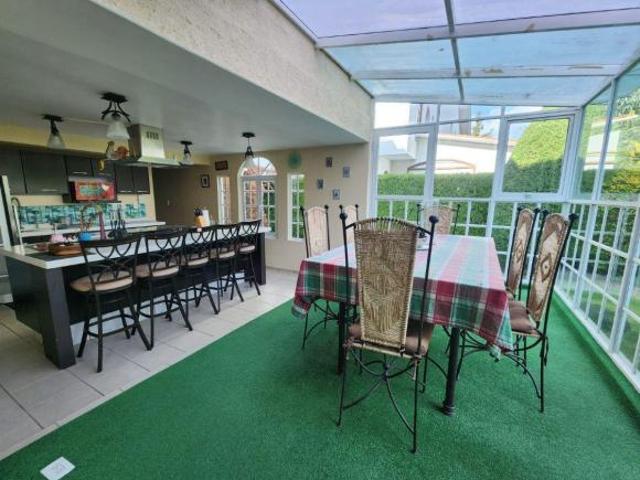 Casa en venta dentro de un fraccionamiento encantador, único!
