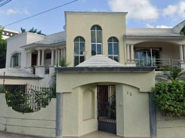 ¡HERMOSA Y GRAN CASA EN REMATE BANCARIO CERCA DE PLAYAS DE CANCÙN!