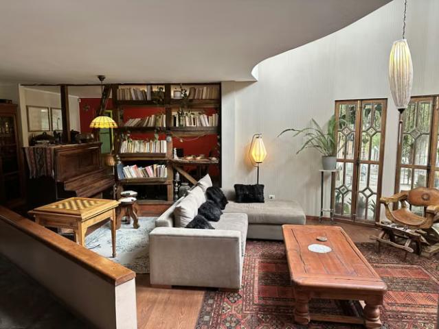 Hermosa y particular casa a la venta en loteo privado | 4 dormitorios por 13500.00 en Lampa