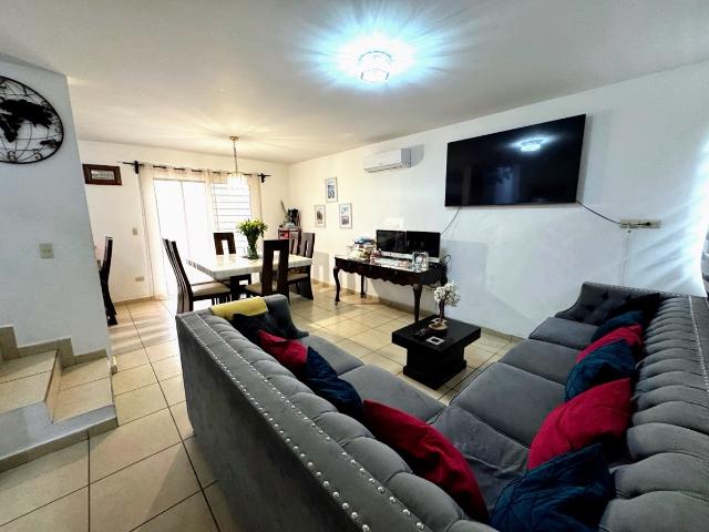 Hermosísima Casa Amueblada y Acondicionada en coto privado, en esquina y colinda con acceso principa