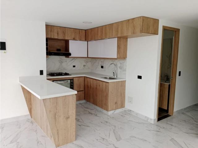 HERMOSO APARTAMENTO COCORNÁ