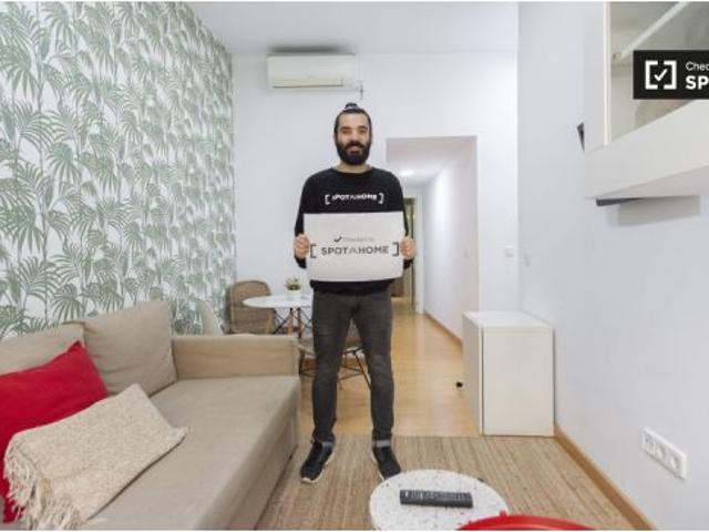 Hermoso apartamento de 2 dormitorios cerca de la icónica Plaza Mayor en alquiler en el centro de La