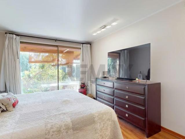 Hermoso condominio a los pies de la cordillera | 5 dormitorios por 12500.00 en Peñalolén