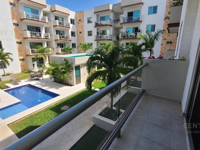 Hermoso departamento amplio en venta en Playa del Carmen Residencial Luxia P4389