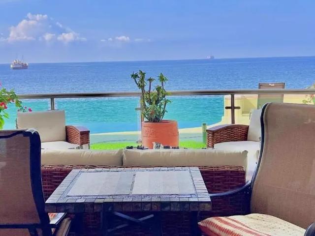 HERMOSO DEPARTAMENTO CON VISTA AL MAR EN CONDOMINIO PERLA DEL MAR