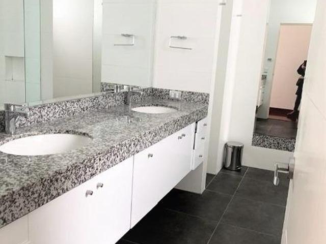 Hermoso departamento con vista y salida a parque