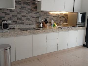 Hermoso Departamento en zona country
