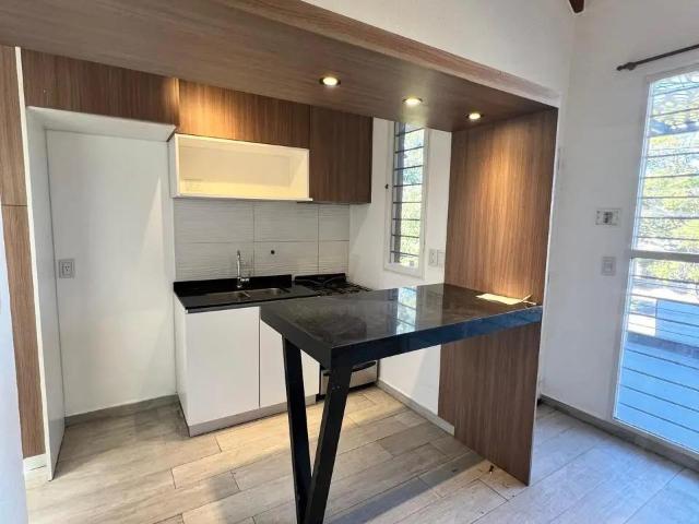 HERMOSO DEPTO UN DORM CON TERRAZA Y ASADOR AV. PARRAVICINI B CENTRO AMERICA ¡SIN EXPENSAS!