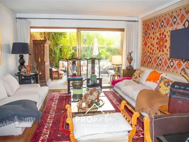 Hermoso entorno y Jardín Propio 3D4B 2 est. Y Servicio | 3 dormitorios por 14800.00 en Lo Barnechea