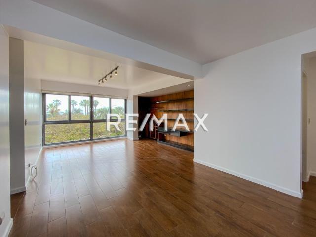 Hermoso Flat En Alquiler Frente Al Parque De La Pera, 2 Dormitorios