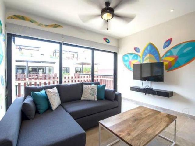 Hermoso PH en Venta de 1B Amueblado con exelente ubicacion Playa del Carmen P418