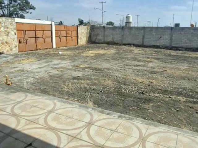 Hermoso Terreno bardeado