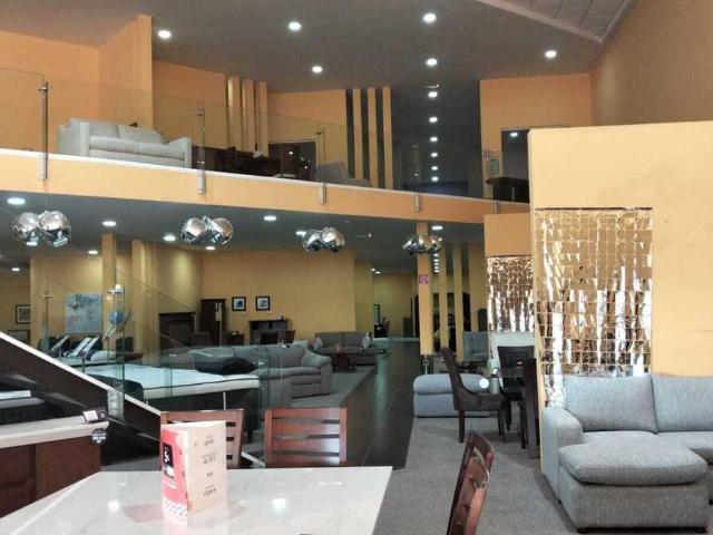 HERMOSO Y CENTRICO LOCAL COMERCIAL VENTA
